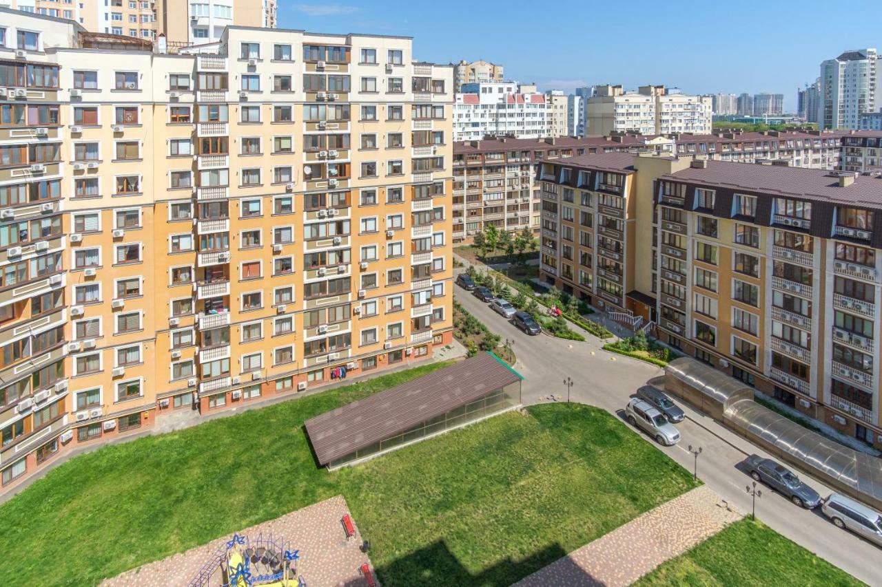 Lakki Apartment Odesa Exterior foto
